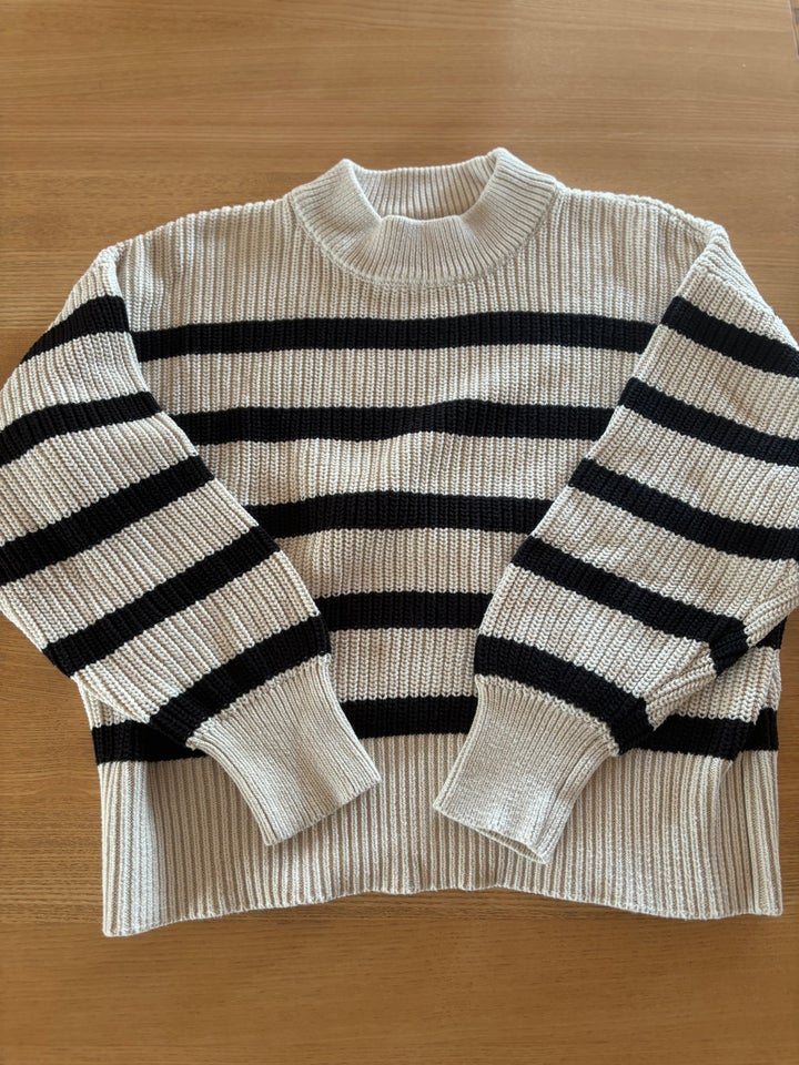 Sweater Part Two str 36