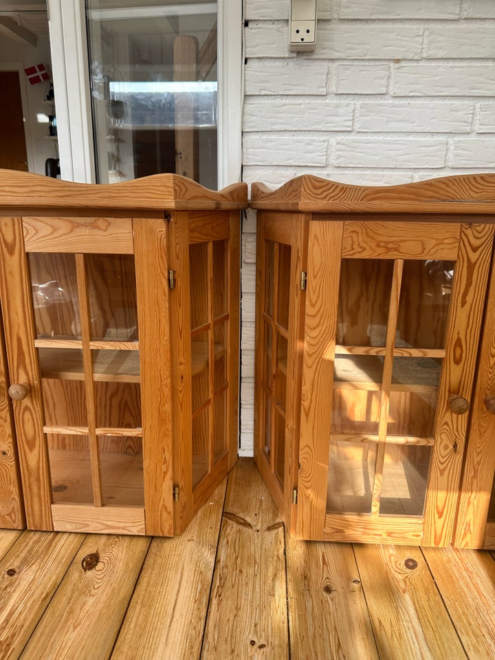 Hængevitrine, Ukendt , b: 75 d: 29 h: