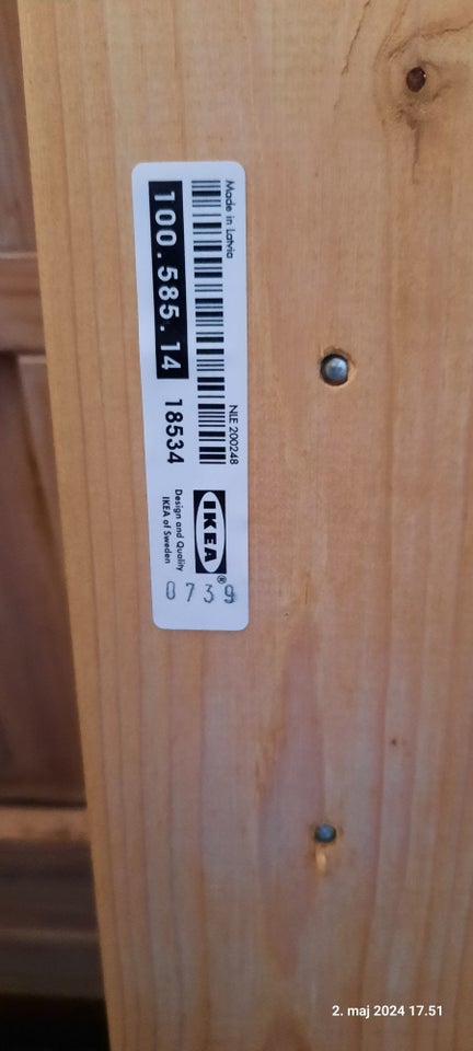 Vinreol IKEA b: 80 d: 30 h: 174