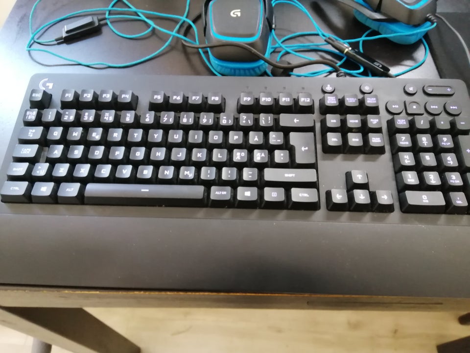 Tastatur Logitech G213