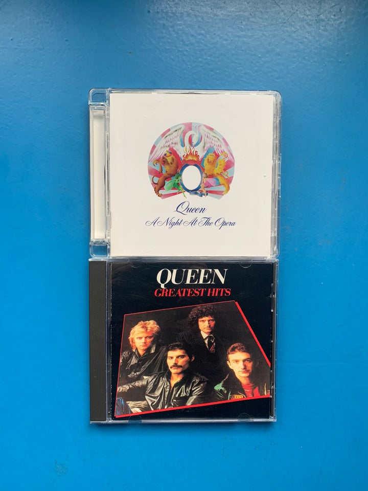 QUEEN: 2 CD ALBUMS, rock