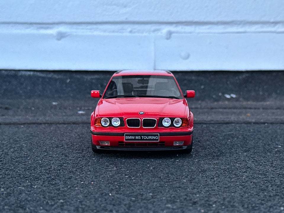 Modelbil, Ottomobile BMW E34 M5