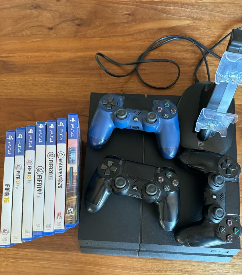 Playstation 4, PS4 1TB, God