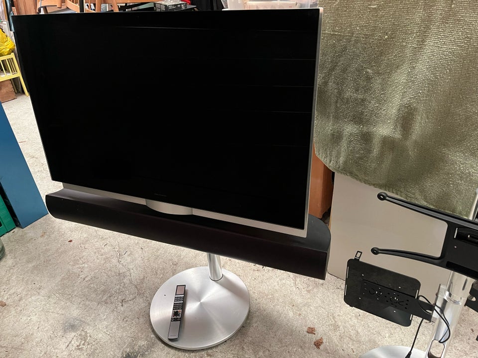 andet Bang  Olufsen BeoVision 7 +