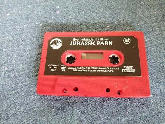 Single, Jurassic Park,