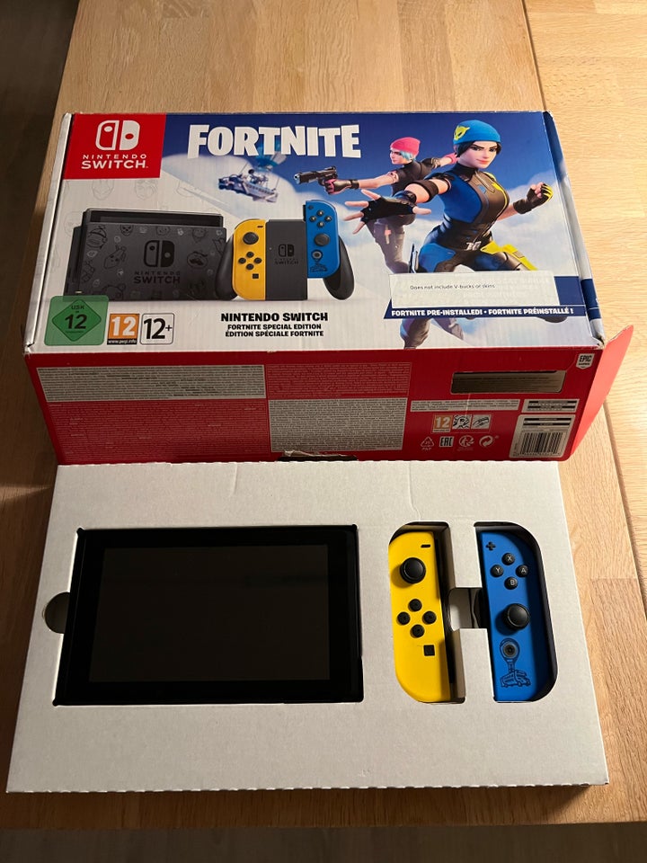 Nintendo Switch, Limited fortnite