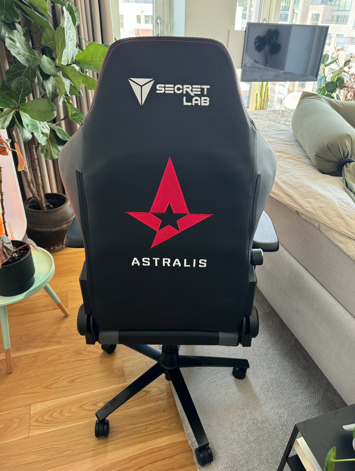 Kontorstol, Astralis