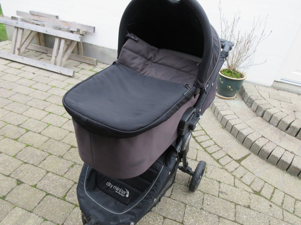 Babyjogger, Baby Jogger City Mini