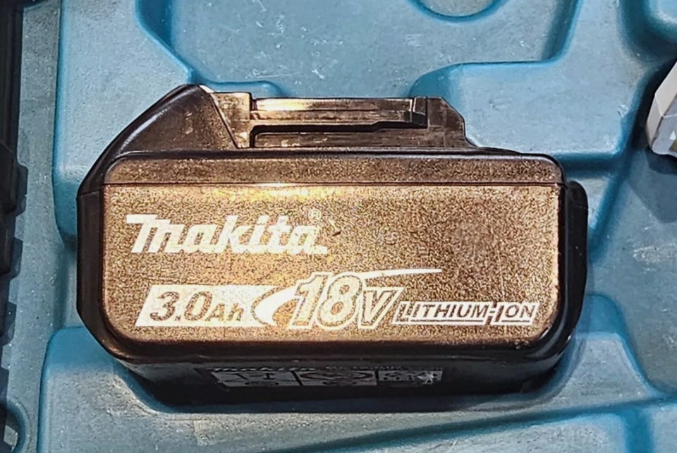 Slagboremaskine, Makita DHP 453