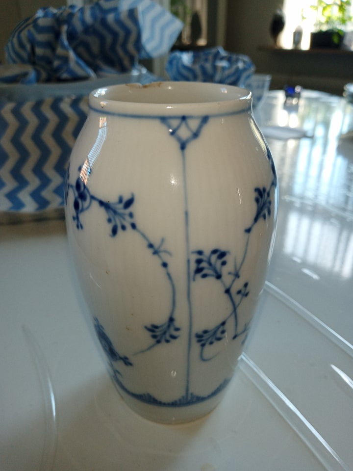 Porcelæn Musselmalet riflet vase