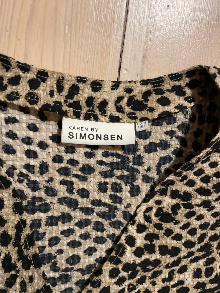 Top, Karen by Simonsen, str. 36