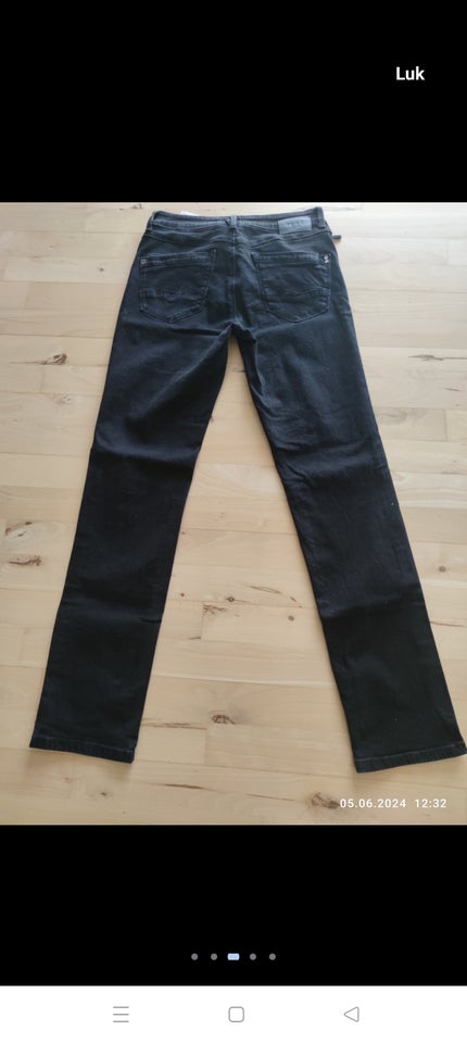 Jeans, Kan se på billede, str. 32