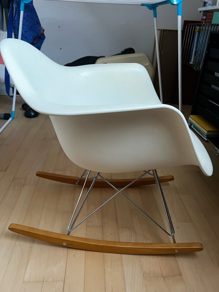 Gyngestol andet Eames