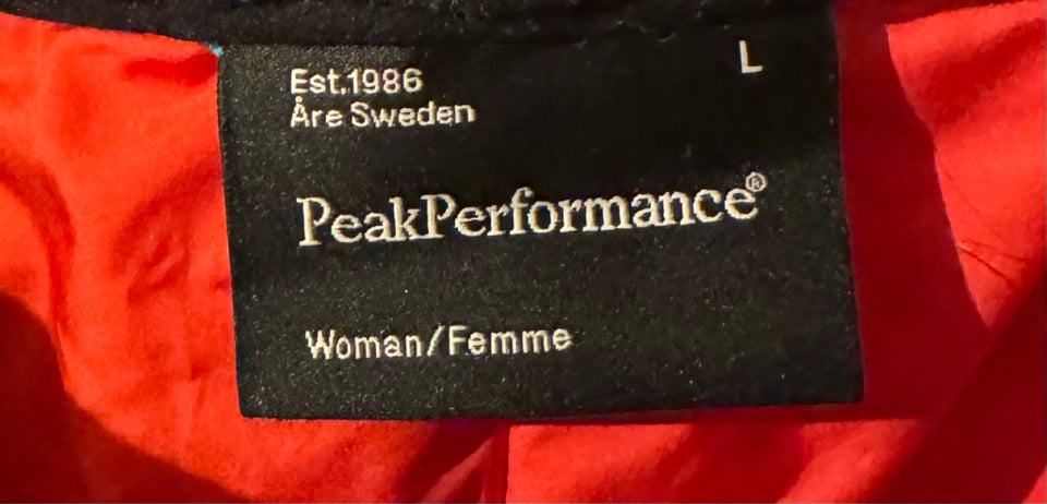 Skibukser, Peak Performance , str.