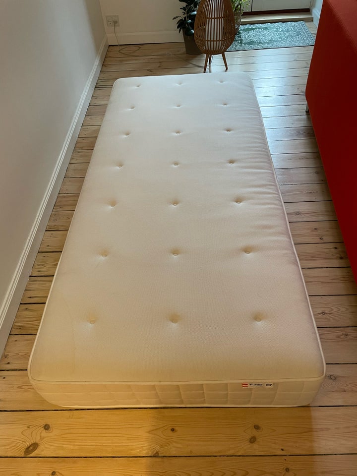 Madras Hyllestad Ikea b: 90 l: 200