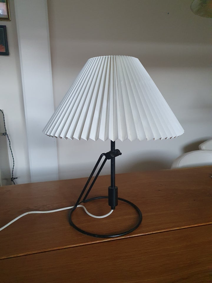 Anden bordlampe, Le Klint 305