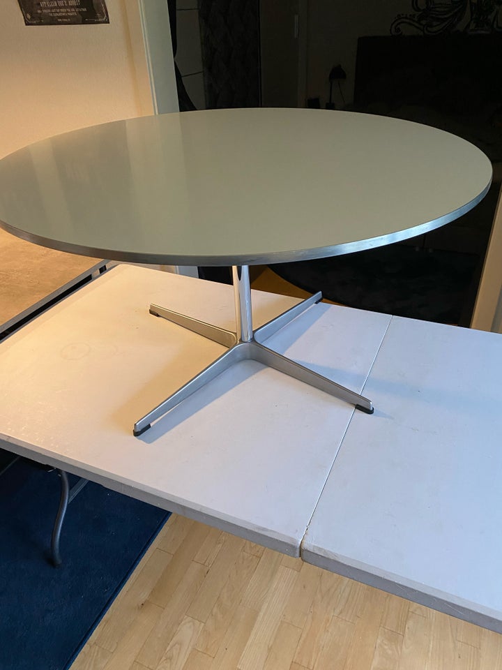 Sofabord, Arne Jacobsen , b: 90 h: 47