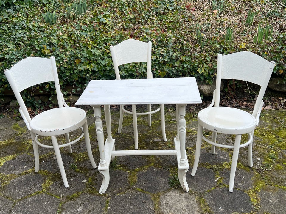 Gammelt bord med 3 stole 100 år gl