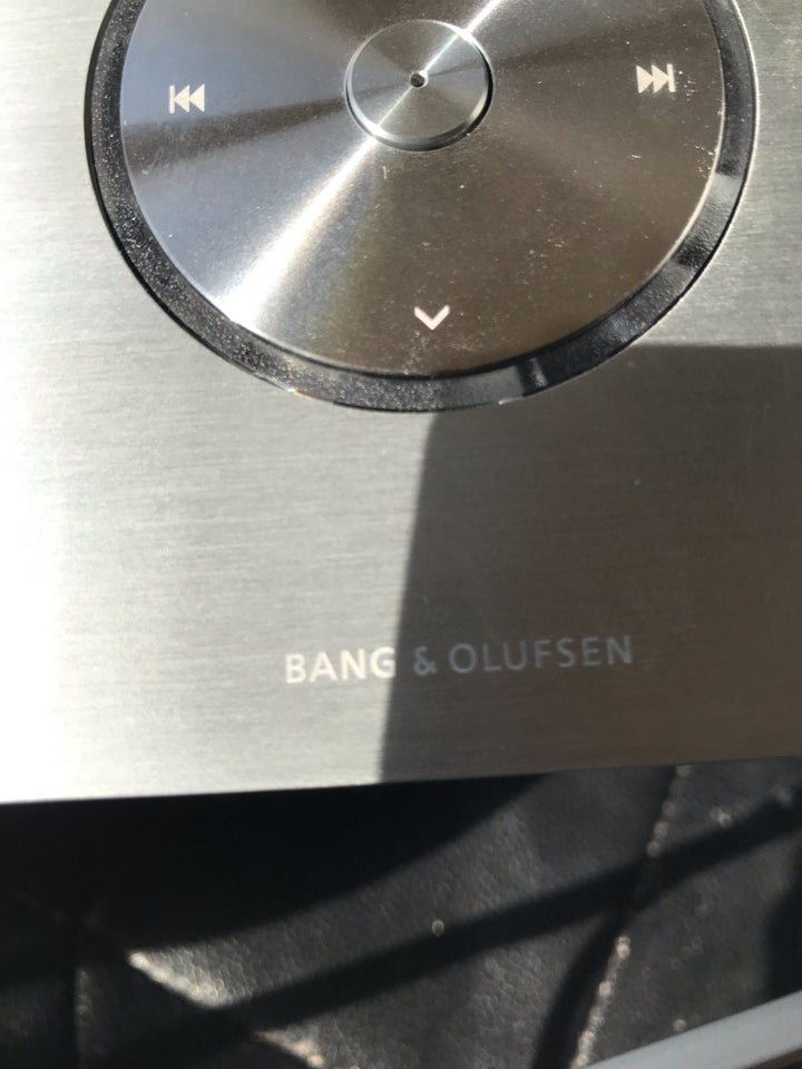 Bang  Olufsen