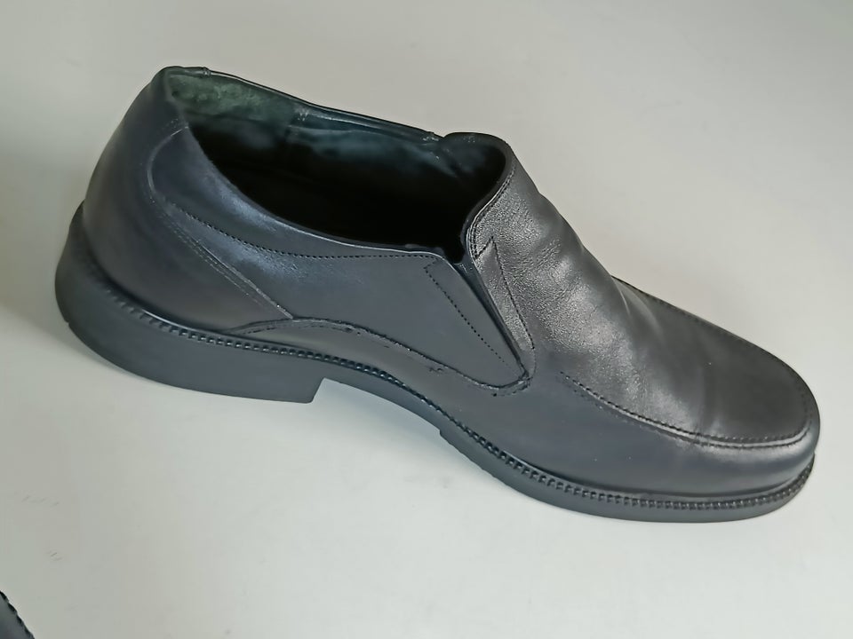 Loafers, 45 Gallus, str. 45