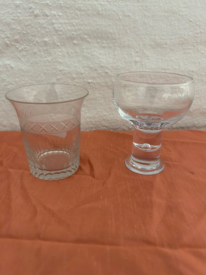 Glas, 12 stk blandede gls,