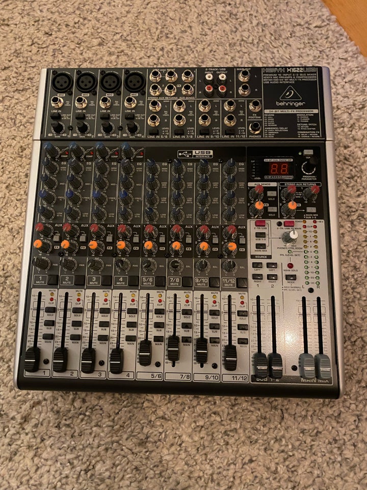 Mixer, Behringer Xenyx X1622 USB