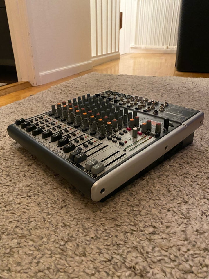 Mixer, Behringer Xenyx X1622 USB