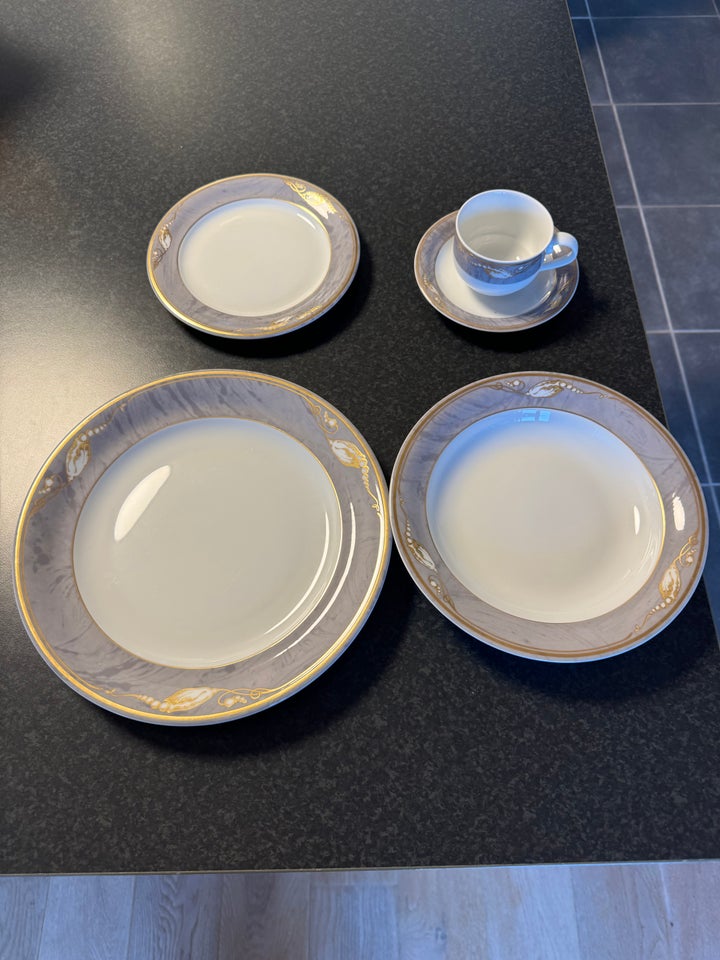 Porcelæn Service Royal