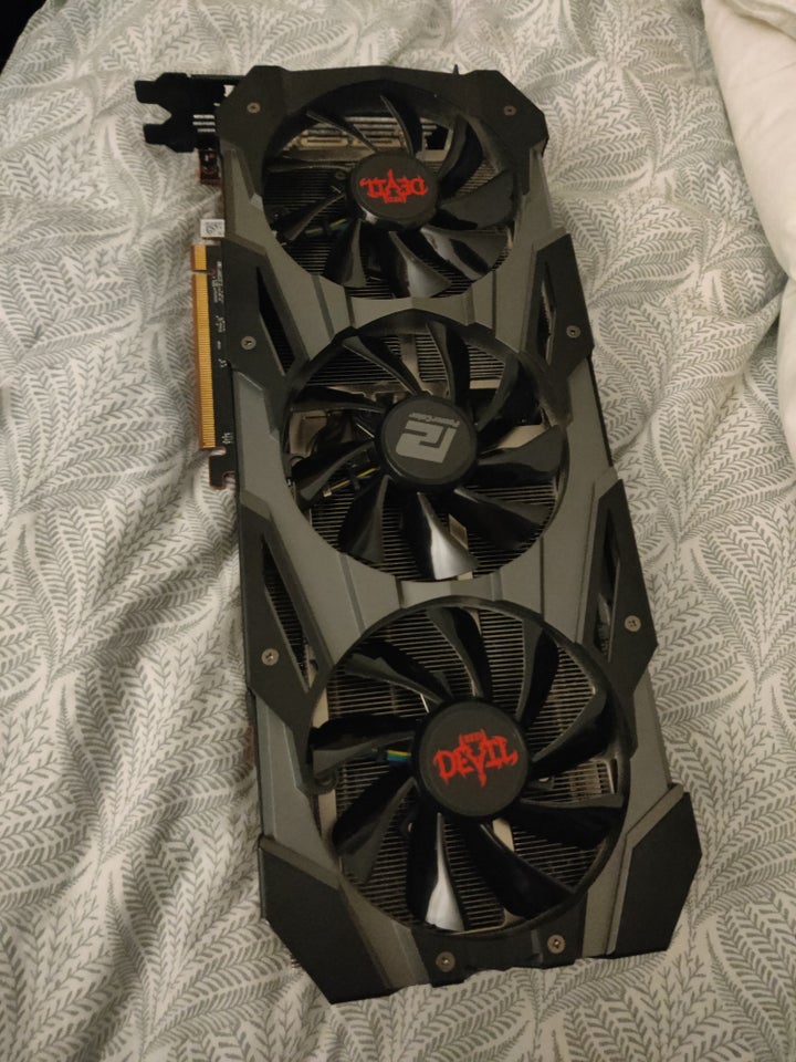 RX 5700 XT Red Devil AMD, God