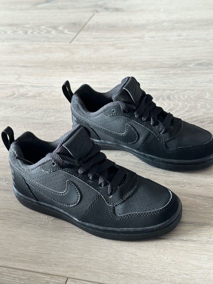 Sneakers, str. 29, Nike