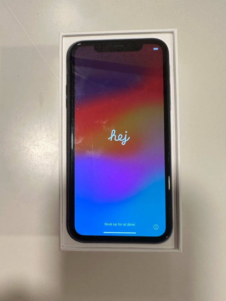 iPhone 11, 64 GB, sort