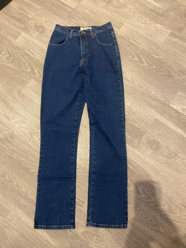 Jeans, Basic, str. 27