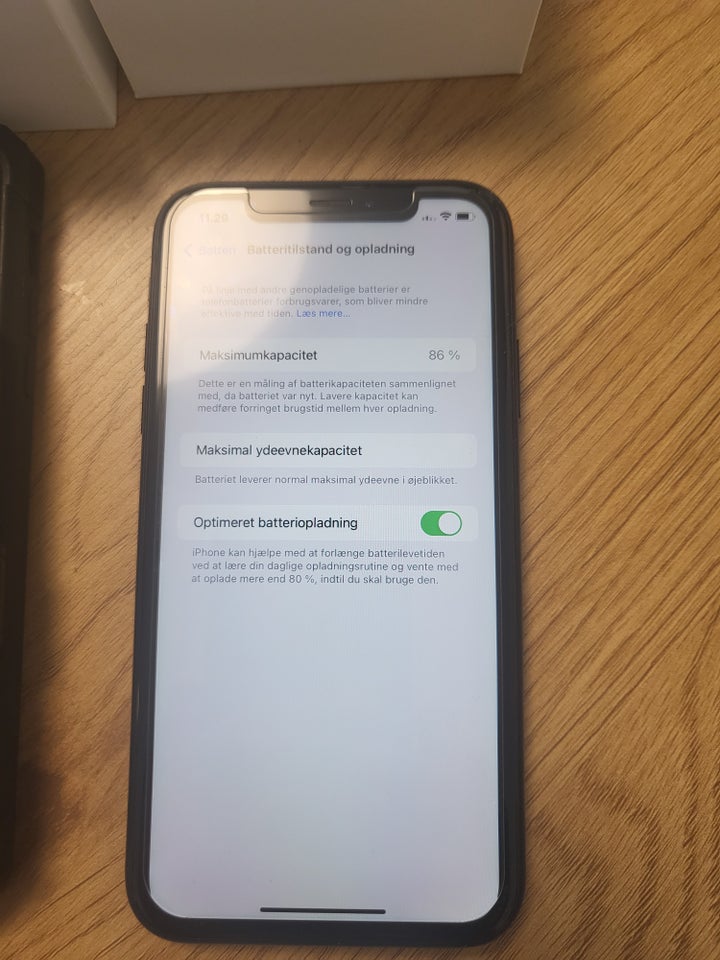 iPhone XR, 64 GB, sort