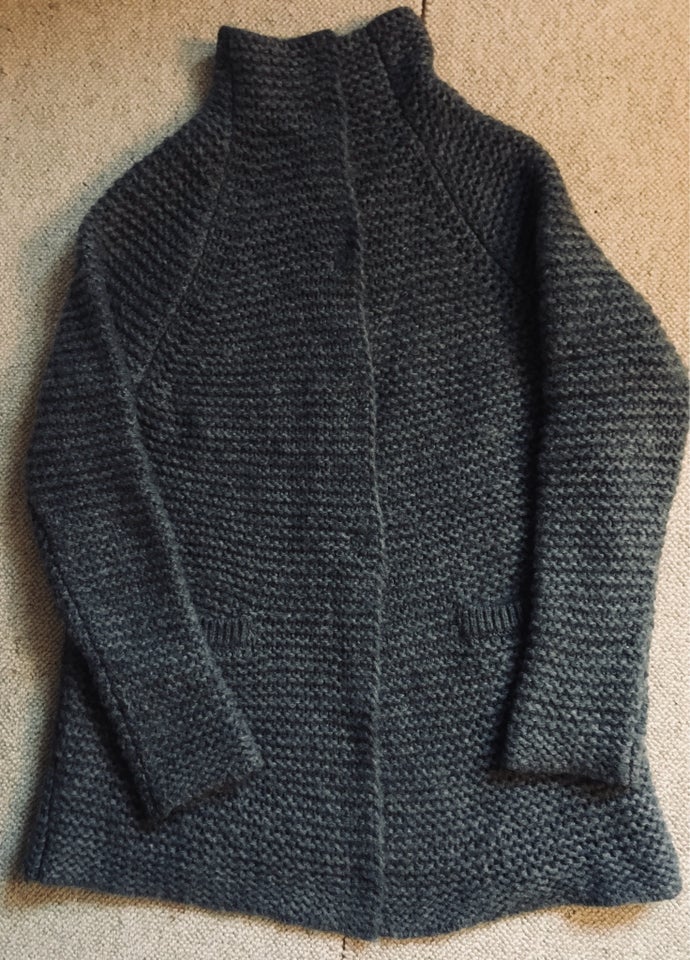 Cardigan, Esprit, str. 40