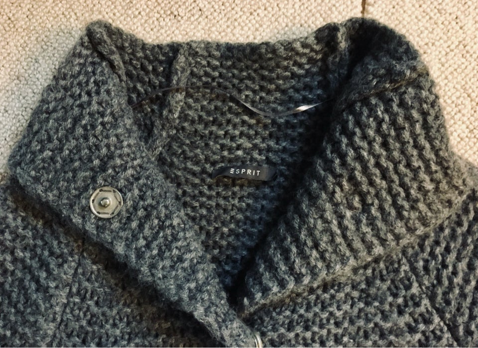 Cardigan, Esprit, str. 40