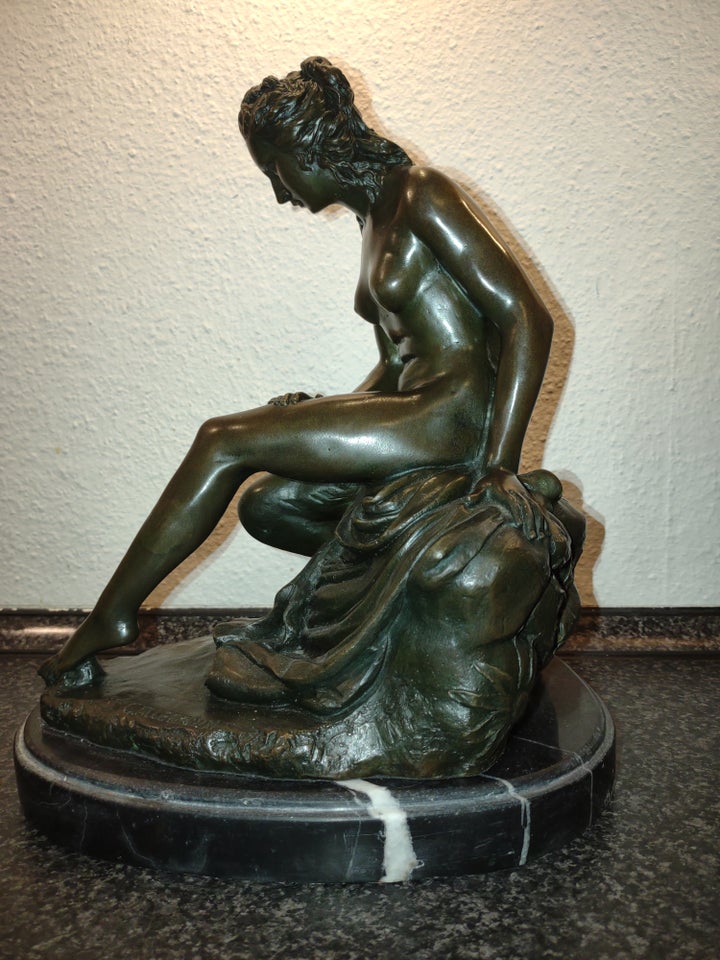 Bronze figur C Allegrain