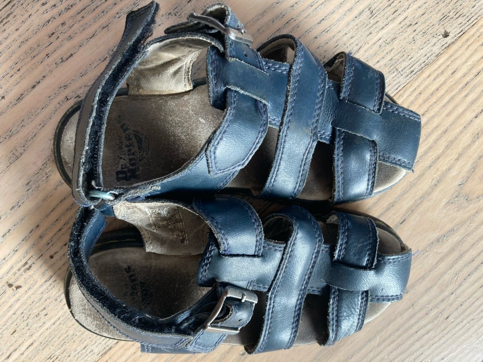 Sandaler, str. 29, Dr Martens