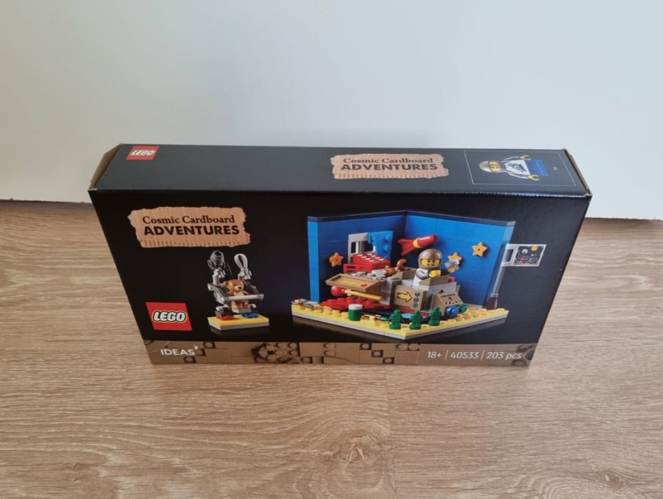 Lego Ideas, 40533 Cosmic Cardboard