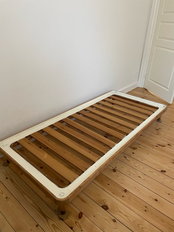 Daybed andet materiale 1 pers