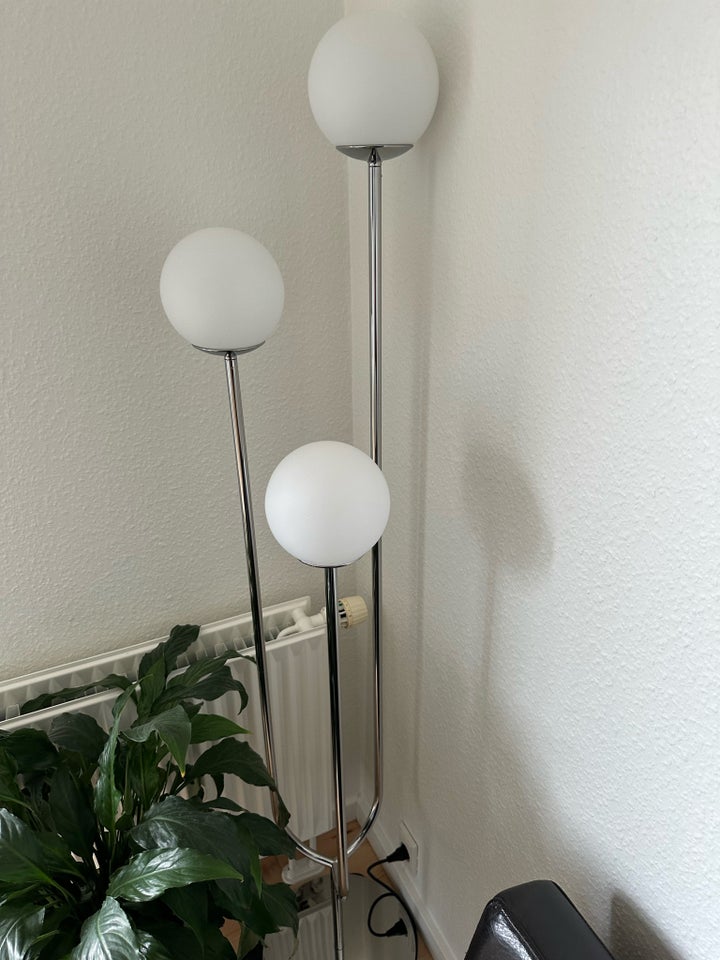 Gulvlampe Ikea