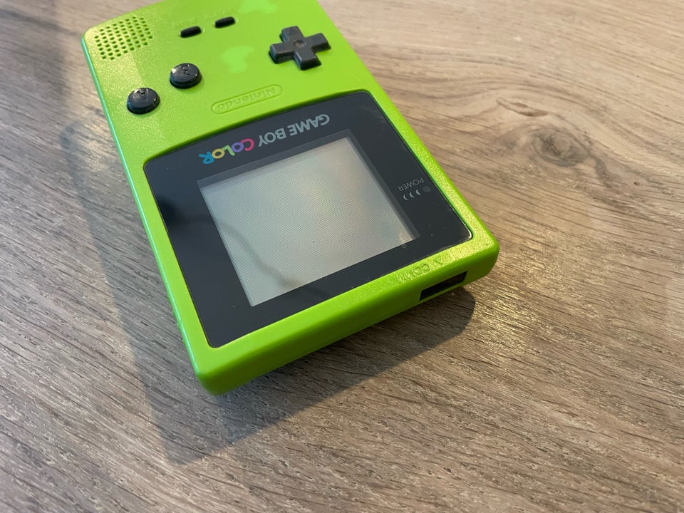 Nintendo Game Boy Color, CGB-001