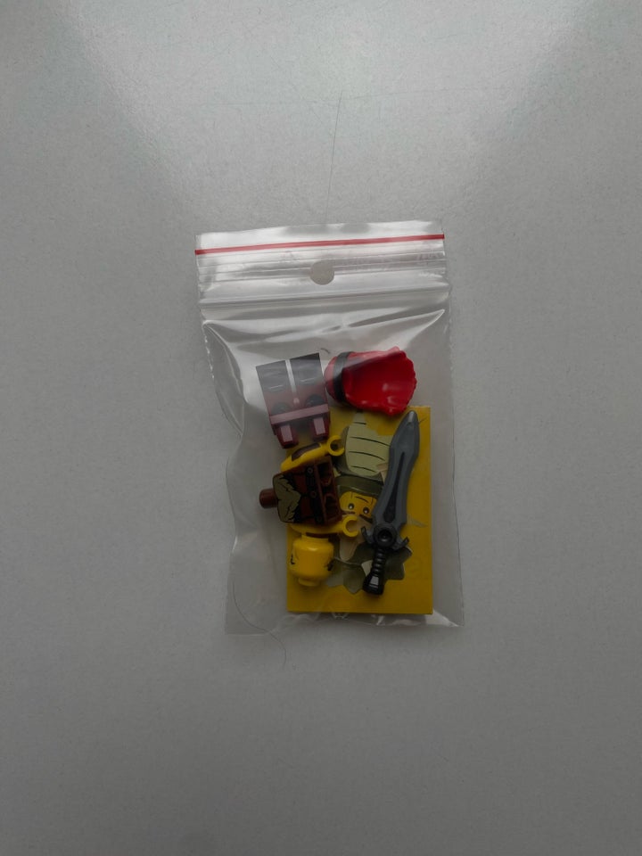 Lego Minifigures, Fierce