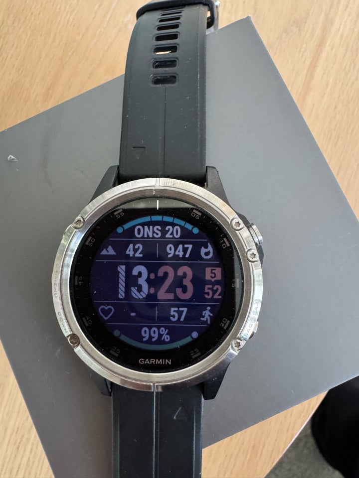 Andet, Garmin fenix 5 plus