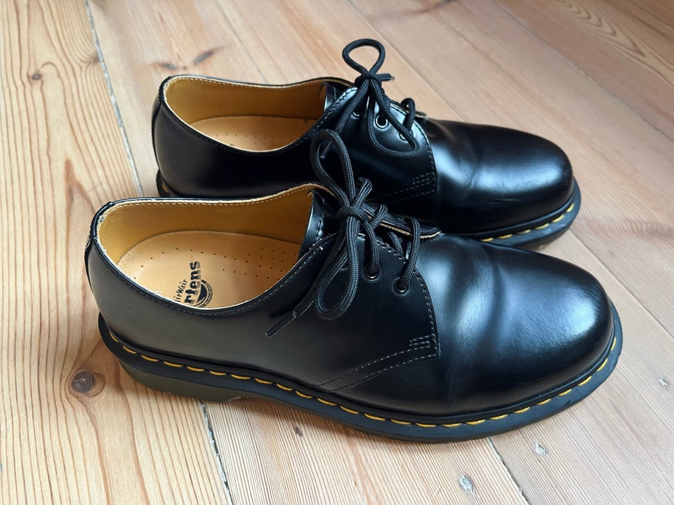 Herresko, Dr. Martens, str. 41