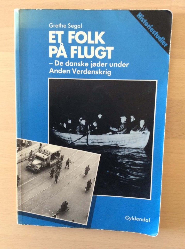 Et folk på flugt, Grethe Segal,