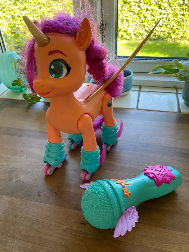 My Little Pony Sing N’ Skate Sunny