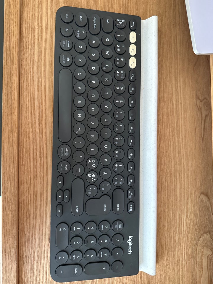 Logitech K780 tastatur, Logitech