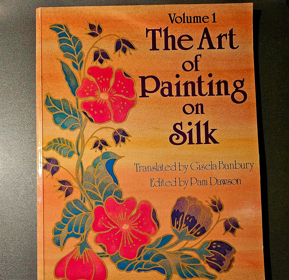 The art of painting on silk, emne: