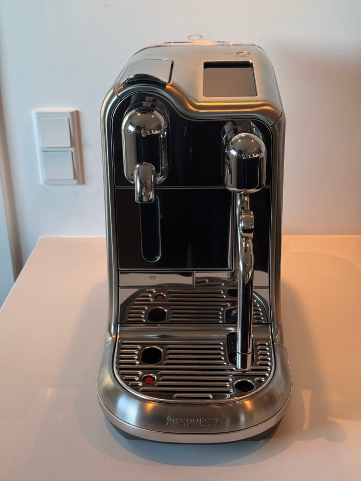 Nespresso Creatista Plus