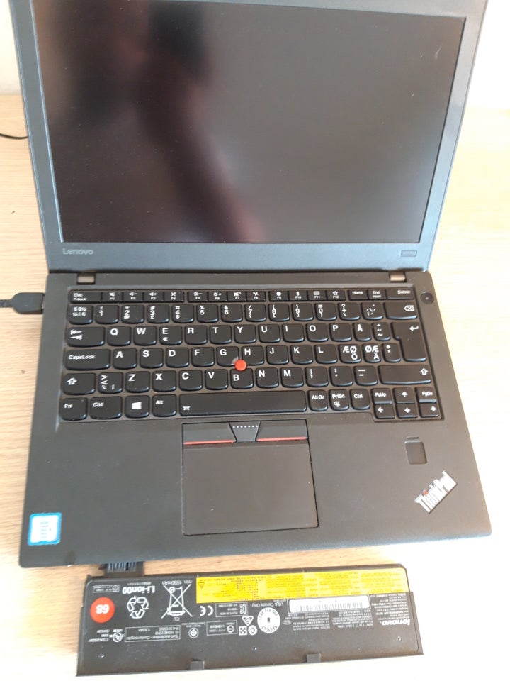 Lenovo x270 250 GHz 16 GB ram